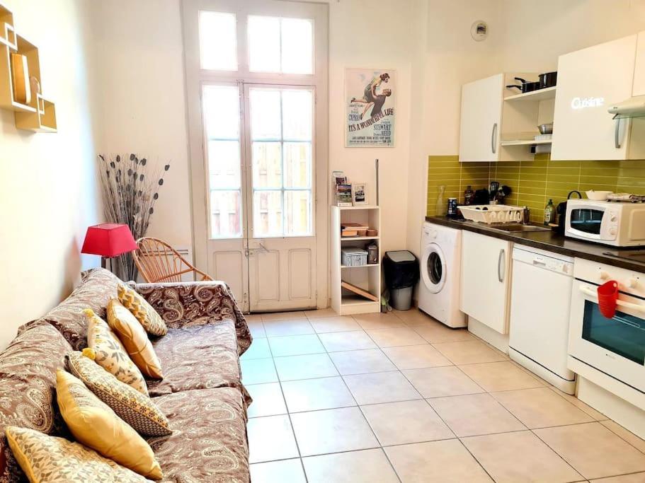 Appartement 4 Voyageurs Avec Terrasse - Wifi Carcassonne Luaran gambar